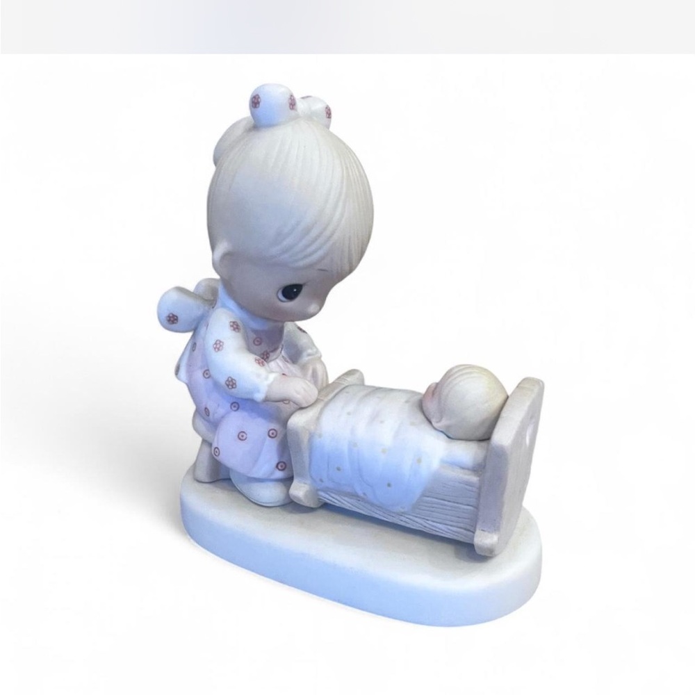 Precious Moments ‘The Hand That Rocks the Future’ Figurine